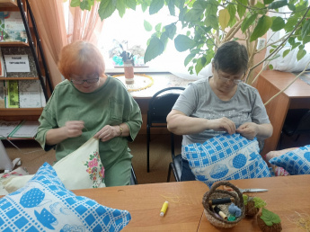 "Искра добра" в библиотеке