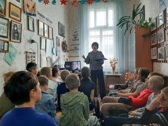 Час мужества «Прославленный летчик. Человек беспримерной храбрости»