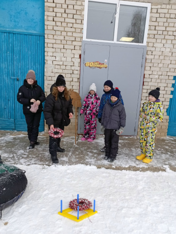 Спортивные соревнования «Новогодние эстафеты»