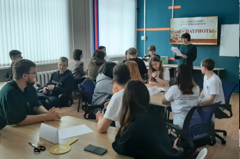 Морская библиотека-музей имени В.Г.Гузанова приняла участие в ХIV Областном патриотическом конкурсе им.В.Г. Гузанова «Память поколений»